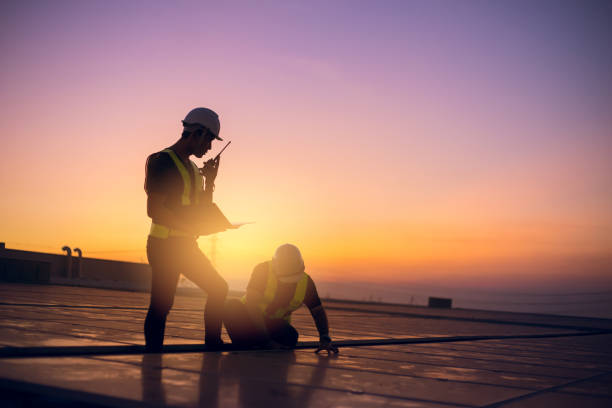 Best Flat Roof Repair Services  in Lawton, IA